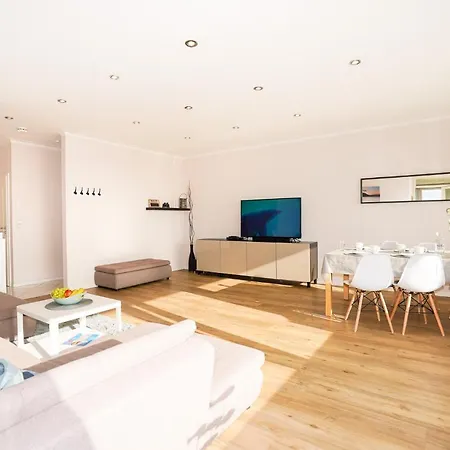 Penthouse Hygge Mit Meerblick & Schwimmbad Am Hansapark Fuer Familien Lägenhet